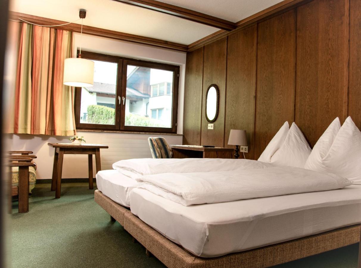 Hotel Marko Oetz Luaran gambar