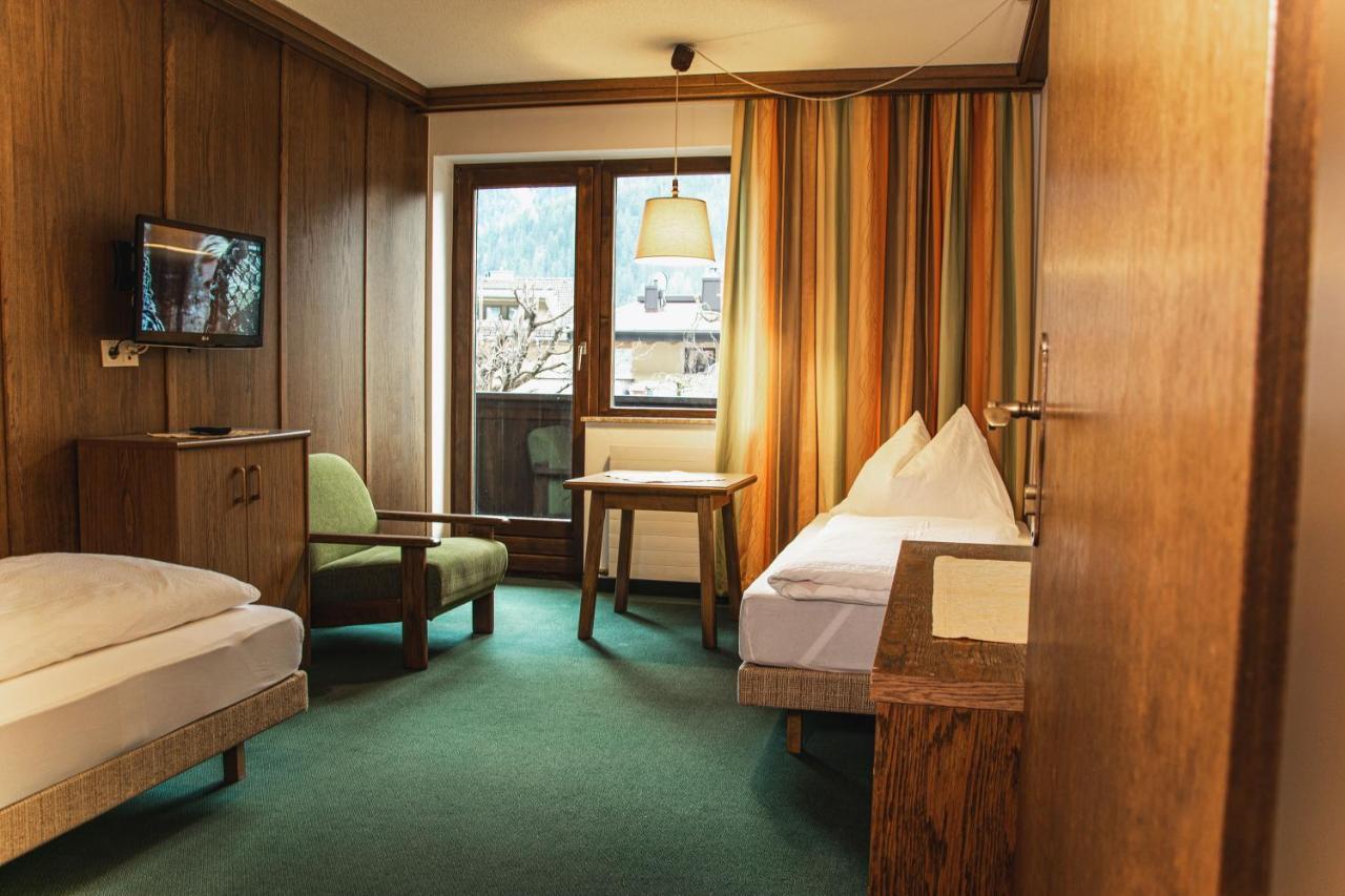 Hotel Marko Oetz Luaran gambar
